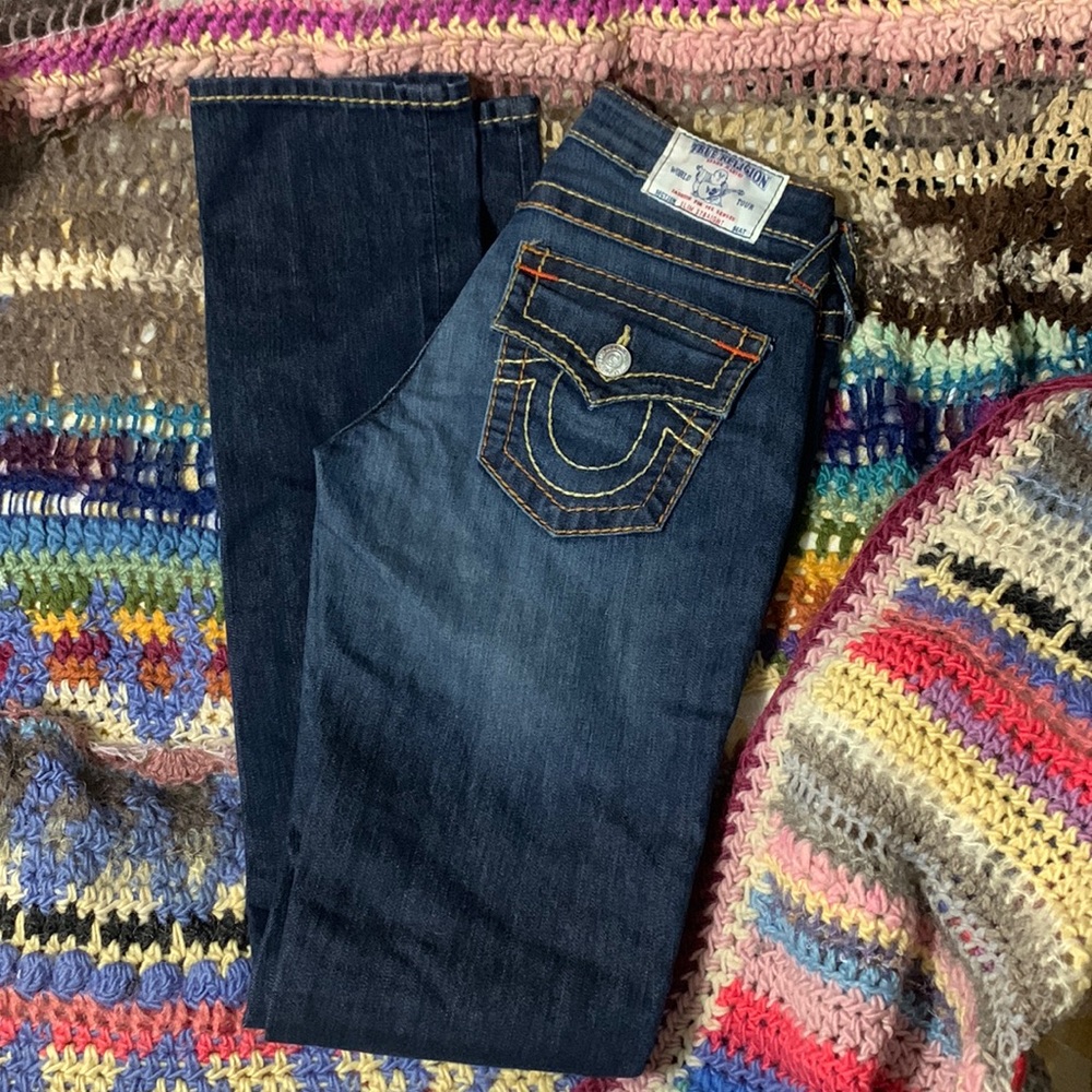 True Religion slim straight jeans, size 26, EUC